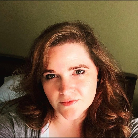 Meet your Posher, Sandi - Picture 1 of 1